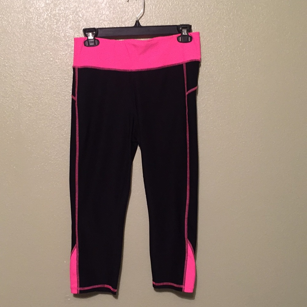 Capri workout leggings